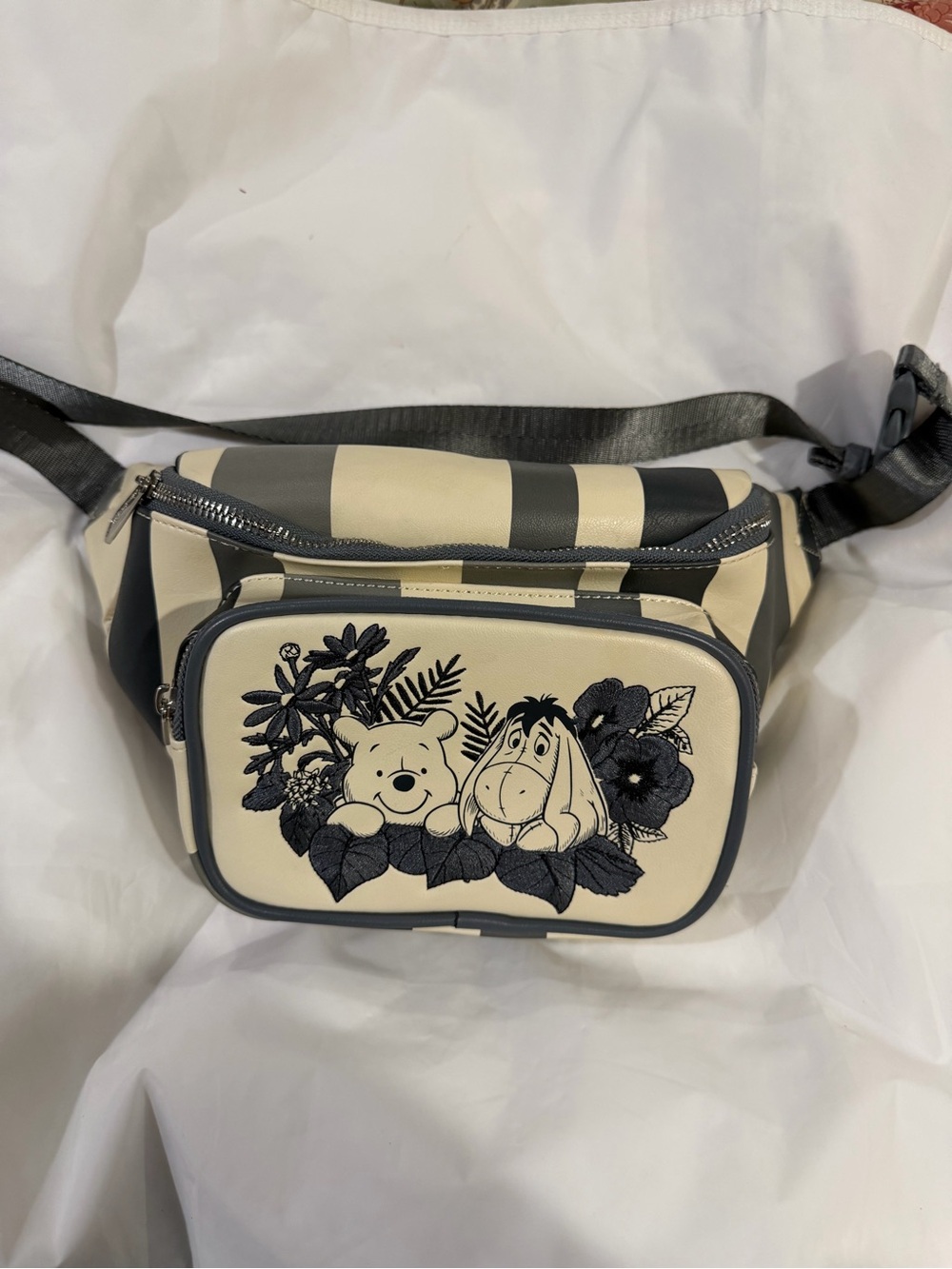 Loungefly Black and Cream Winnie the Pooh & Eeyore Floral Crossbody Bag